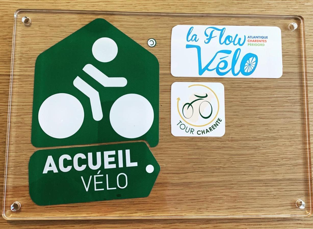 Suite Familiale- Deux Chambres Saint-Meme-les-Carrieres Ngoại thất bức ảnh
