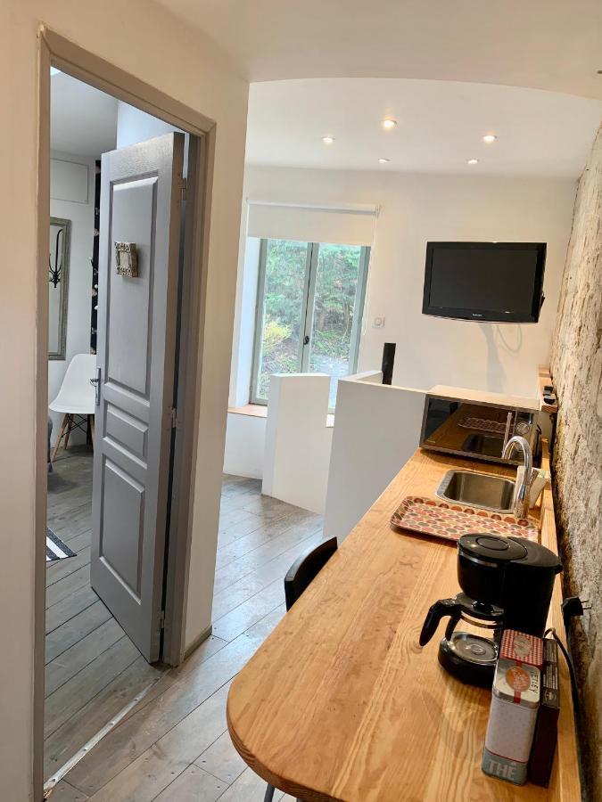 Suite Familiale- Deux Chambres Saint-Meme-les-Carrieres Ngoại thất bức ảnh